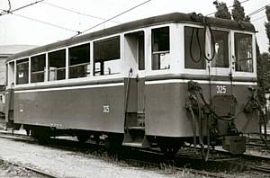 325