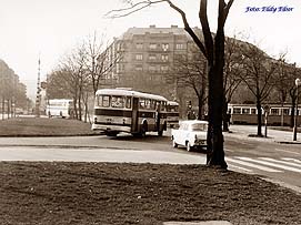 A GA 58-89 1972-ben a Kosztol�nyi Dezs� t�ren