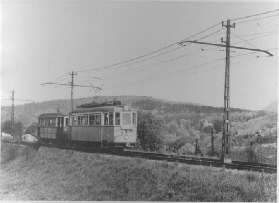 56-os pótkocsival