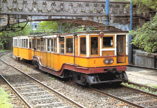 2+82 (V�rosliget)
