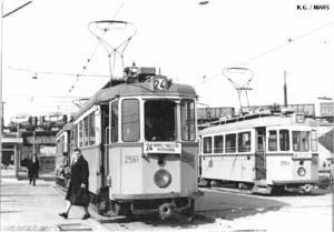24 - 2561 �s 2554