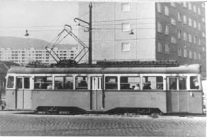 5 - 3711