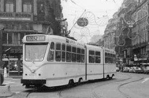 Br�sszel, STIB 4025