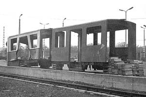 Az �sszet�rt k�z�pr�sz a Feh�r �ton