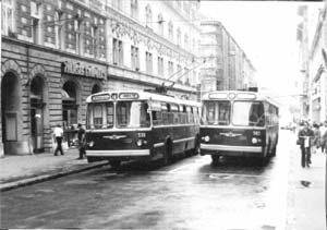 73 - 563 �s 76 - 530